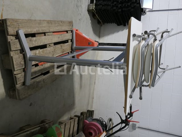 Hoge tafel, stoelen, blok met twee laden - afbeelding 5 van  7