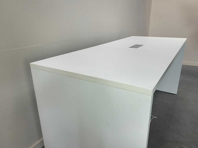 Hoge vergadertafel - bartafel - afbeelding 3 van  8
