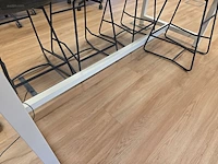 Hoge vergadertafel met 6 design barkrukken h&h - afbeelding 7 van  7