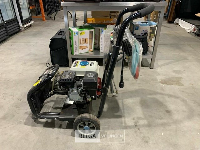 Hogedrukreiniger in nieuwe staat - afbeelding 2 van  6