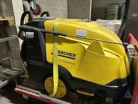 Hogedrukreiniger kärcher hds 9/18-4m, inclusief spuitlans en slang. werking niet gekend.