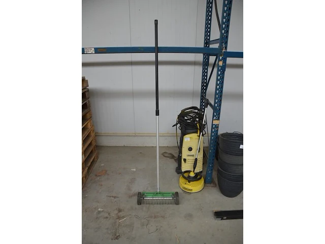 Hogedrukreiniger karcher k6.80 met tegelreiniger (werking onbekend), verticuteerder florabest fhv32b2 - afbeelding 1 van  9