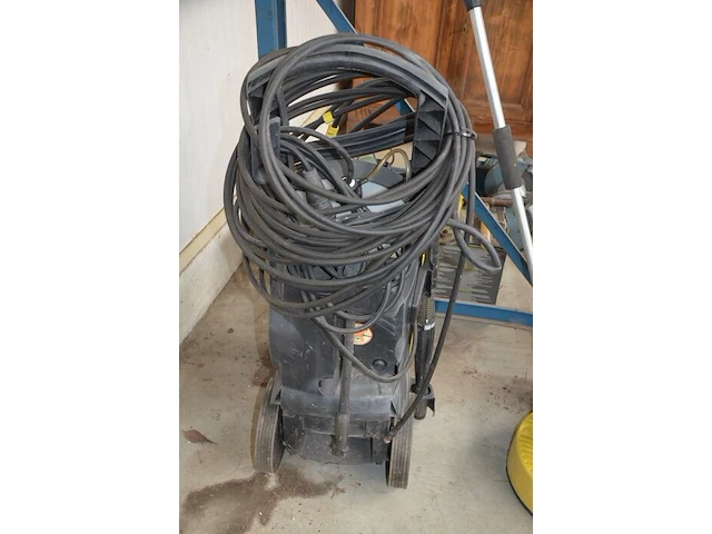 Hogedrukreiniger karcher k6.80 met tegelreiniger (werking onbekend), verticuteerder florabest fhv32b2 - afbeelding 6 van  9