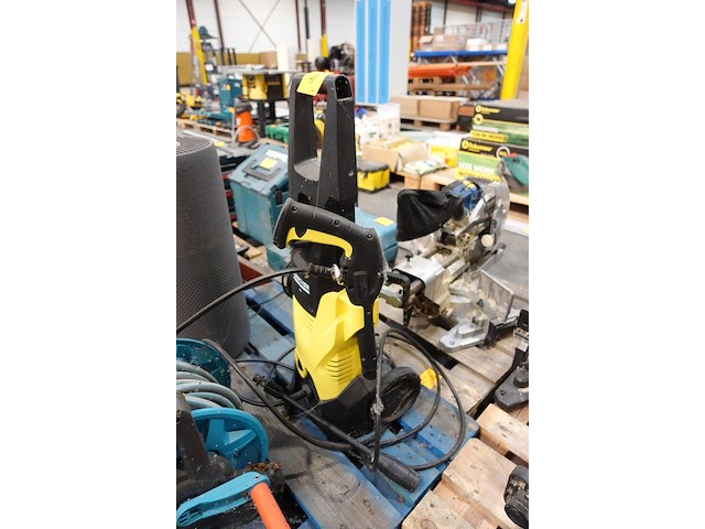 Hogedrukreiniger karcher + tuinslang op haspel gardena - afbeelding 5 van  5