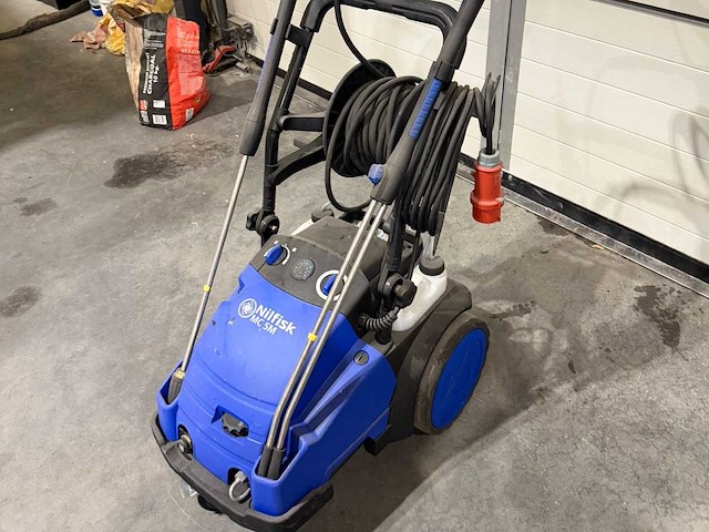 Hogedrukreiniger nilfisk - afbeelding 2 van  4