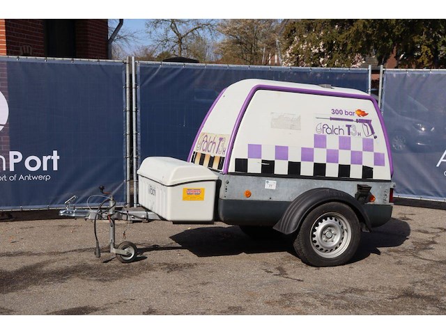 Hogedrukreiniger op aanhanger falch t3h diesel 15kw 2007 - afbeelding 1 van  1
