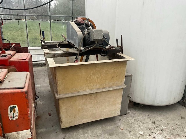 Hogedrukspuit met vat - afbeelding 12 van  13