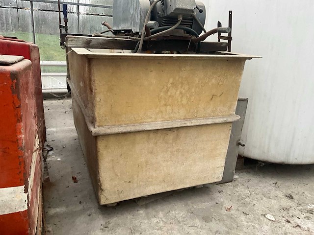 Hogedrukspuit met vat - afbeelding 10 van  13