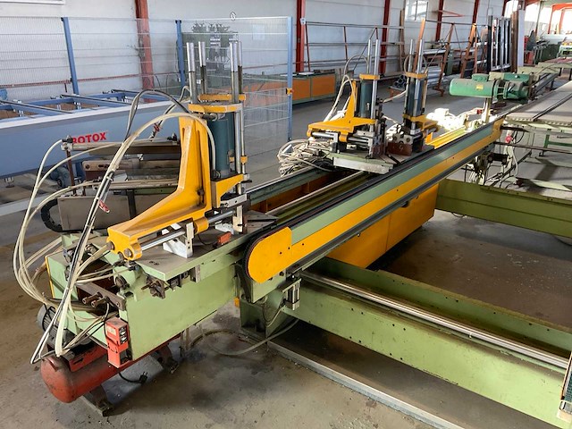 Hollinger 4-koplasmachine - afbeelding 13 van  16