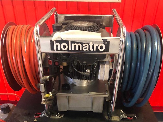 Holmatro dpu61p25 hydraulisch reddingsgereedschap met slangenhaspels - afbeelding 1 van  2