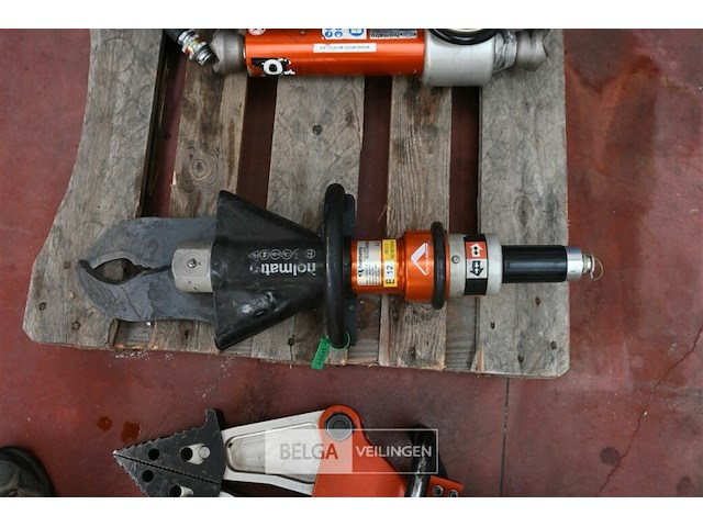 Holmatro hydraulische groep + gereedschap - afbeelding 12 van  12