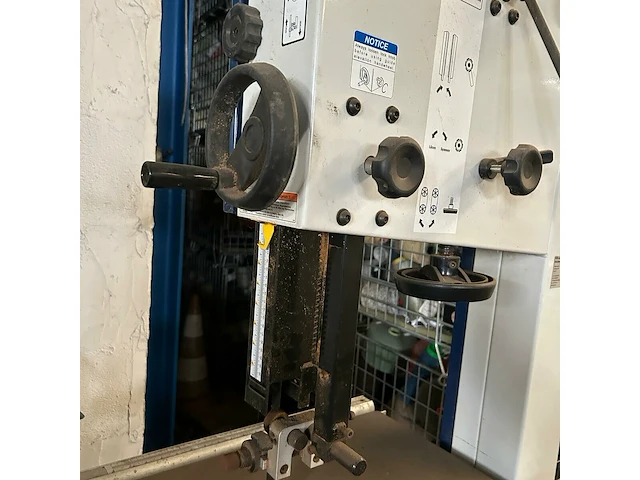 Holzkraft lintzaagmachine - afbeelding 11 van  12