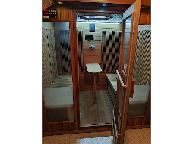 Home focus, far infrared sauna - inbouw jacuzzi - afbeelding 10 van  18