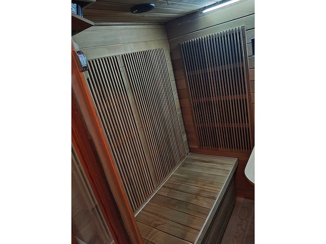 Home focus, far infrared sauna - inbouw jacuzzi - afbeelding 15 van  18