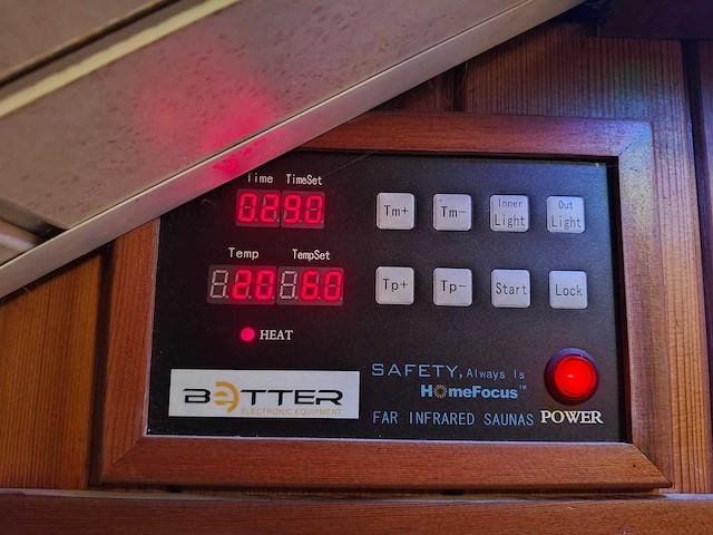 Home focus, far infrared sauna - inbouw jacuzzi - afbeelding 18 van  18