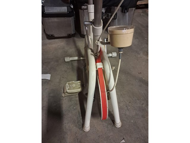 Home trainer antiek splender - afbeelding 6 van  7