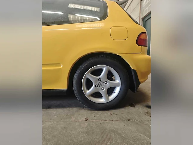 Honda - 1994 - civic - b16 vtec - personenauto - afbeelding 2 van  27