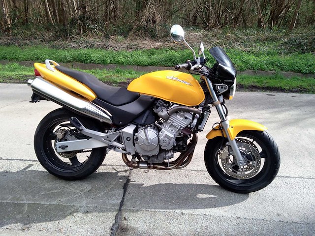 Honda - cb 600 - motorfiets - afbeelding 1 van  8