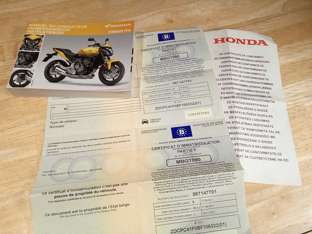 Honda - cb 600 - motorfiets - afbeelding 2 van  8