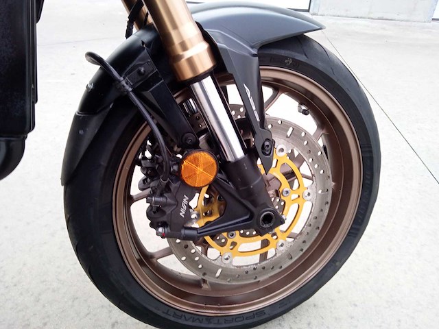 Honda - cb 650 r - motorfiets - afbeelding 5 van  18