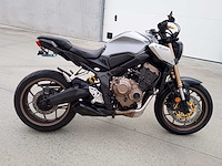Honda - cb 650 r - motorfiets - afbeelding 11 van  18