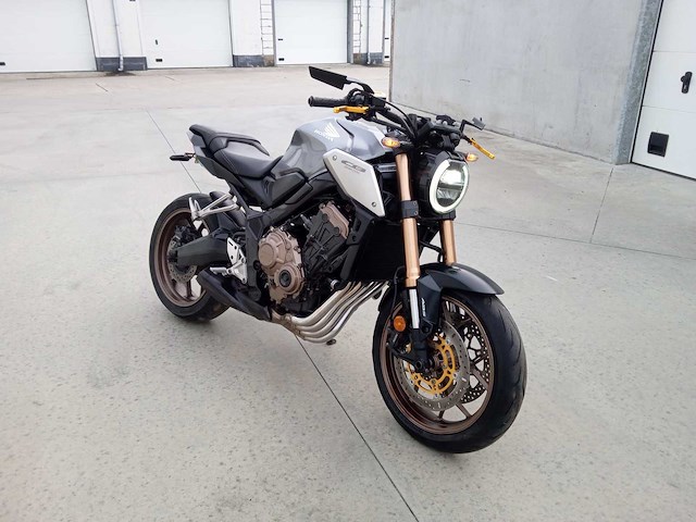 Honda - cb 650 r - motorfiets - afbeelding 13 van  18