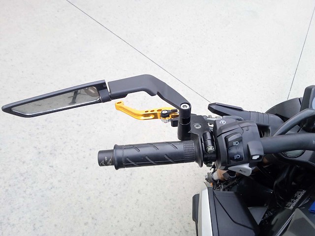 Honda - cb 650 r - motorfiets - afbeelding 3 van  18