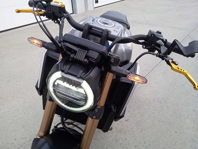 Honda - cb 650 r - motorfiets - afbeelding 4 van  18