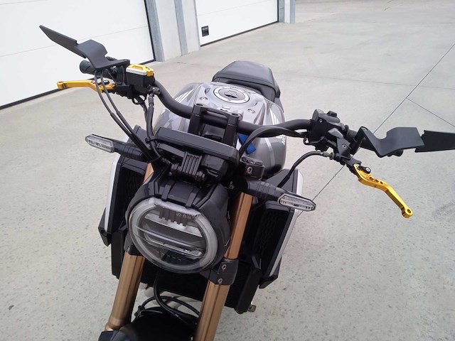 Honda - cb 650 r - motorfiets - afbeelding 7 van  18