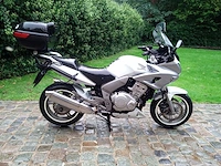 Honda - cbf 1000 - motorfiets - afbeelding 2 van  4