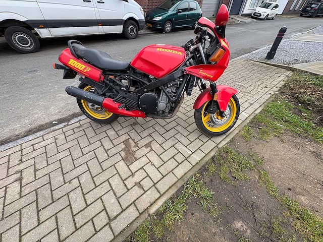 Honda - cbr - 1000 fire blade - motorcycle - afbeelding 11 van  14