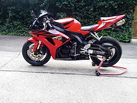 Honda - cbr 1000 rr - motorfiets - afbeelding 3 van  9