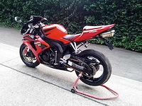 Honda - cbr 1000 rr - motorfiets - afbeelding 6 van  6