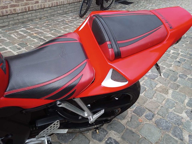 Honda - cbr 1000 rr - motorfiets - afbeelding 2 van  6