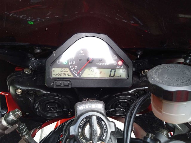 Honda - cbr 1000 rr - motorfiets - afbeelding 3 van  6