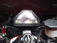 Honda - cbr 1000 rr - motorfiets - afbeelding 3 van  6