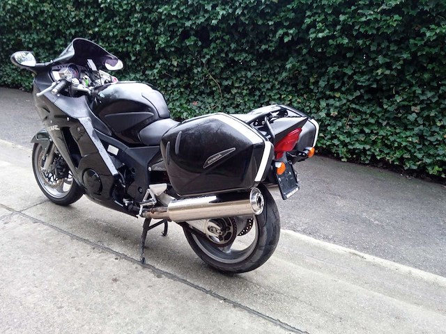 Honda - cbr 1000 xx - motorfiets - afbeelding 3 van  6
