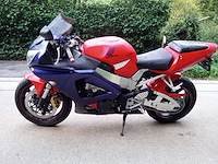 Honda - cbr 929 - motorfiets - afbeelding 4 van  6