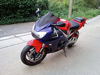 Honda - cbr 929 - motorfiets - afbeelding 1 van  8