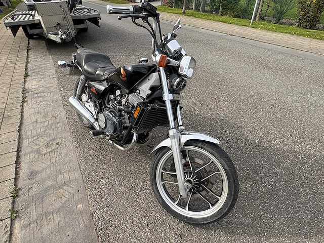 Honda - chopper - vf 500c magna - motorcycle - afbeelding 9 van  12