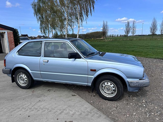 Honda - civic - 3d deluxe hondamatic - classic cars >15 - afbeelding 18 van  21