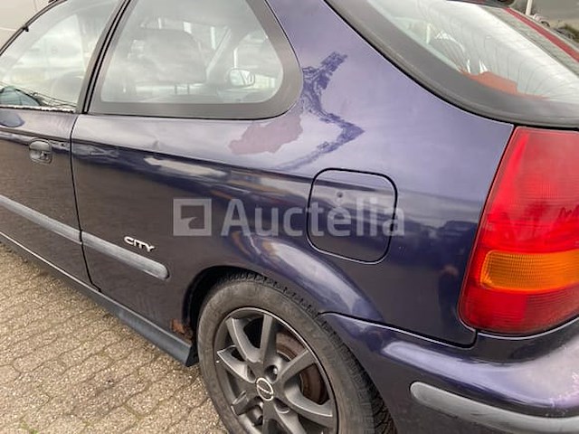 Honda - civic (1996) - afbeelding 24 van  30