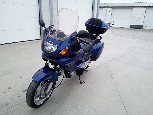 Honda - dauville nt 650 - motorfiets - afbeelding 5 van  6