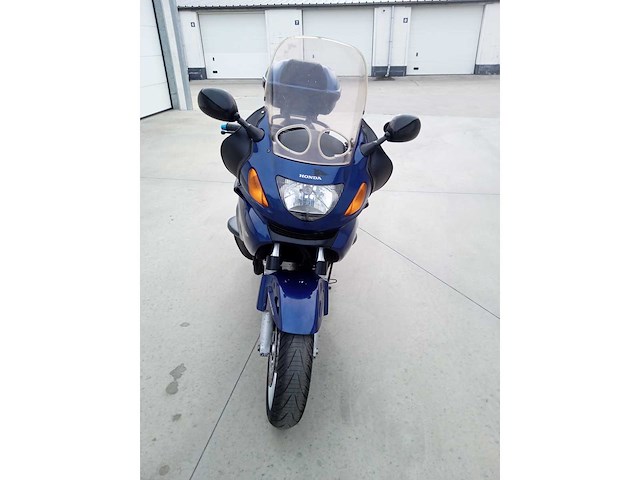 Honda - dauville nt 650 - motorfiets - afbeelding 8 van  9