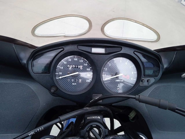 Honda - dauville nt 650 - motorfiets - afbeelding 9 van  9