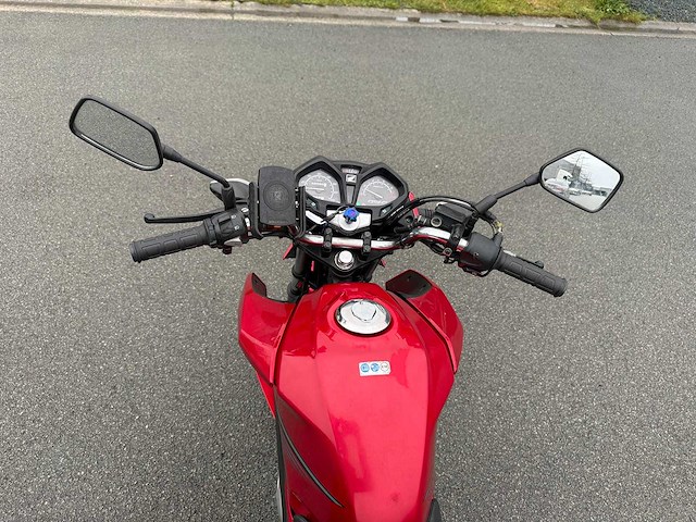 Honda - glr - 125 - motorfiets - afbeelding 15 van  23