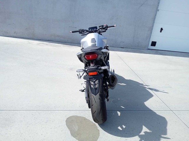 Honda - hornet cb 750 - motorfiets - afbeelding 6 van  9