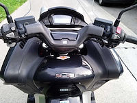 Honda - intergra nc 700 - motorfiets - afbeelding 10 van  10