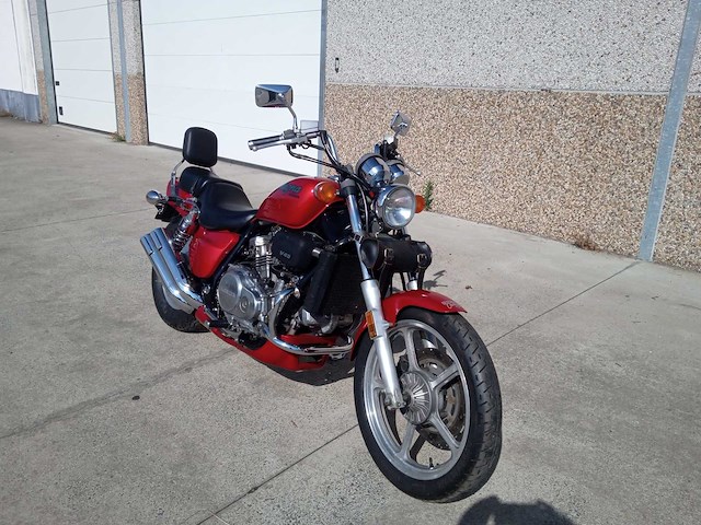 Honda - magna 750 - motorfiets - afbeelding 4 van  9