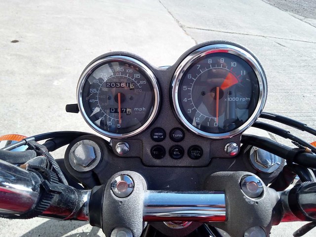 Honda - magna 750 - motorfiets - afbeelding 5 van  9